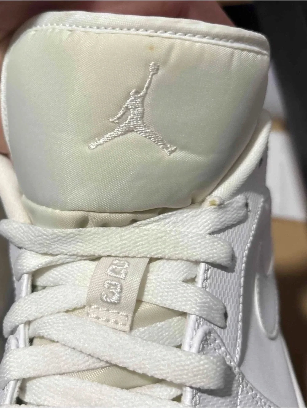 2015 Air Jordan 1 Low SE Triple white - 13M (slight discoloration tongue )